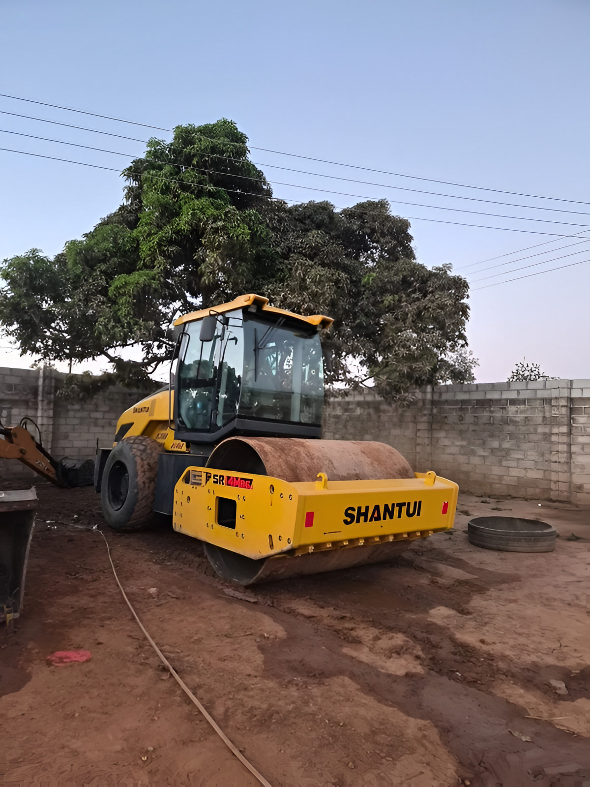 BMR compactor roller